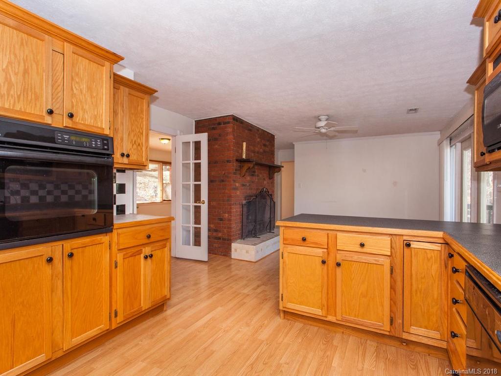 21 Audubon Drive Asheville NC 28804
