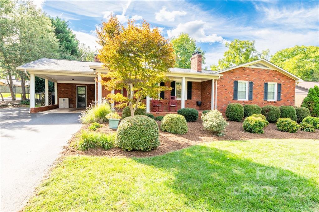 614 Greenway Drive Statesville NC 28677