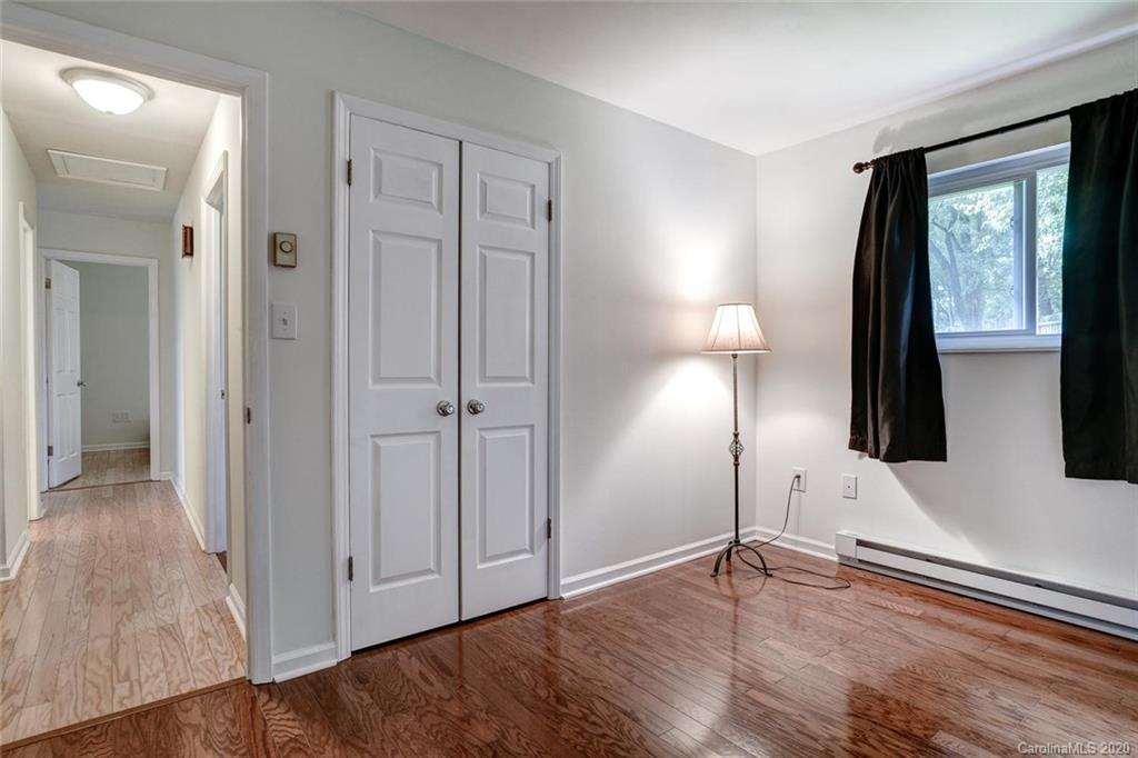 23 Mount Carmel Drive Asheville NC 28806