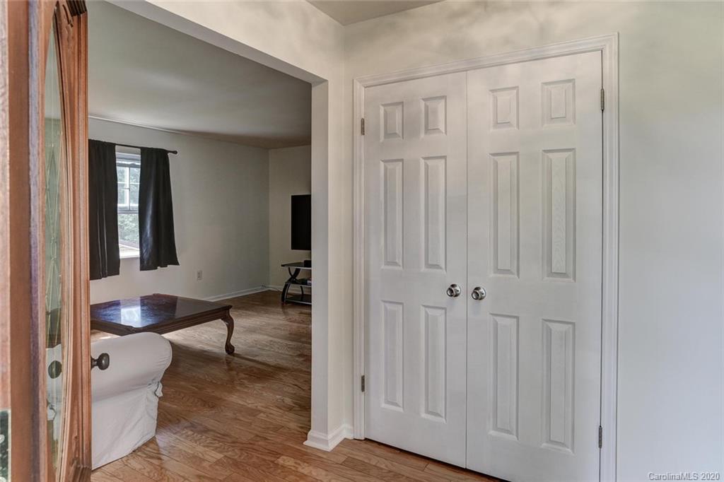 23 Mount Carmel Drive Asheville NC 28806