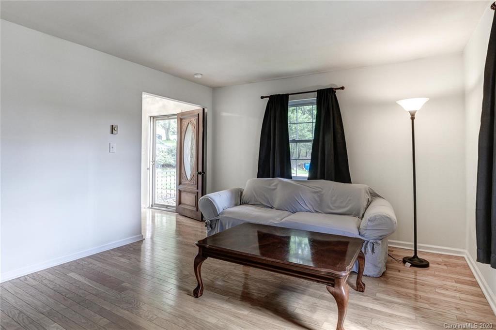 23 Mount Carmel Drive Asheville NC 28806