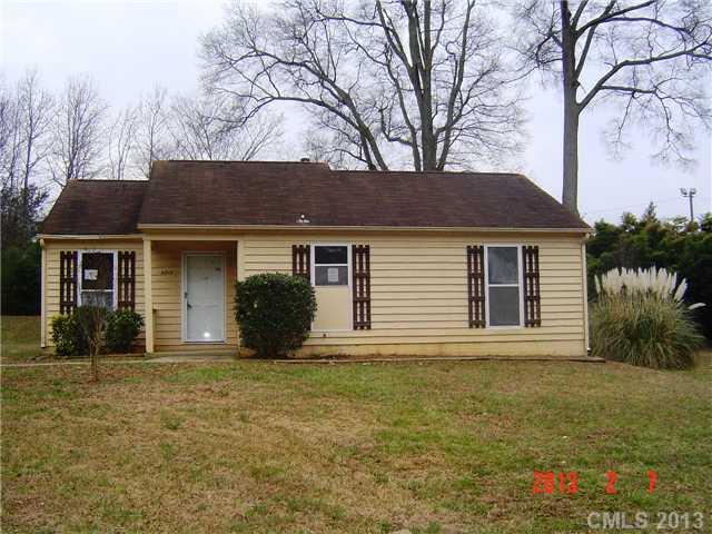 6912 Delta Lake Drive Charlotte NC 28215