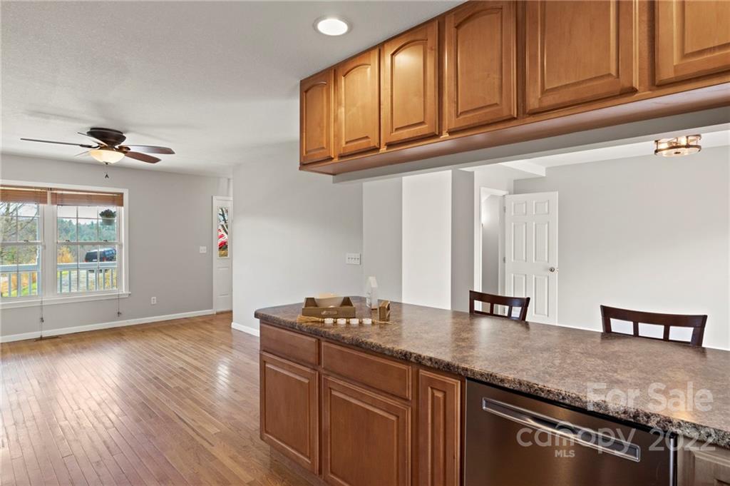 485 Azalea Circle Marshall NC 28753