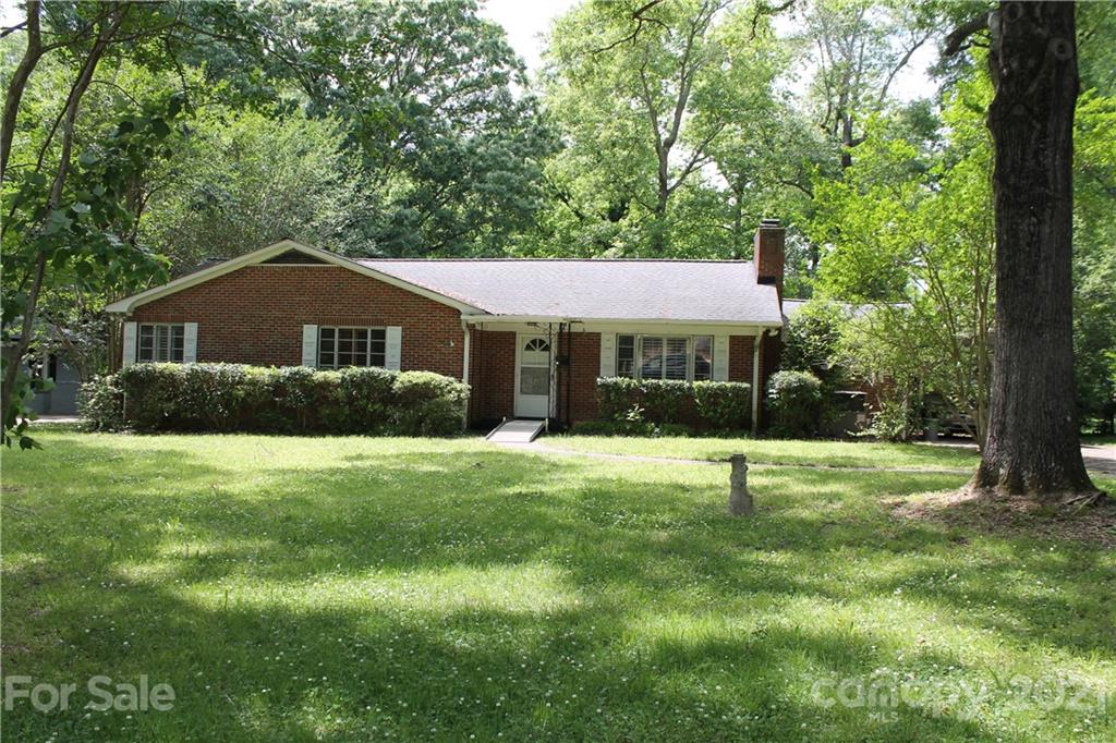 1423 Crystal Road Charlotte NC 28205