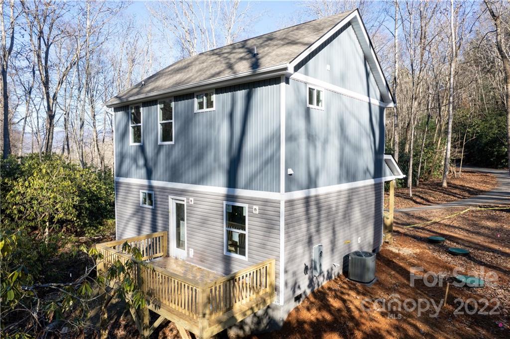 121 Ponderosa Drive Swannanoa NC 28778