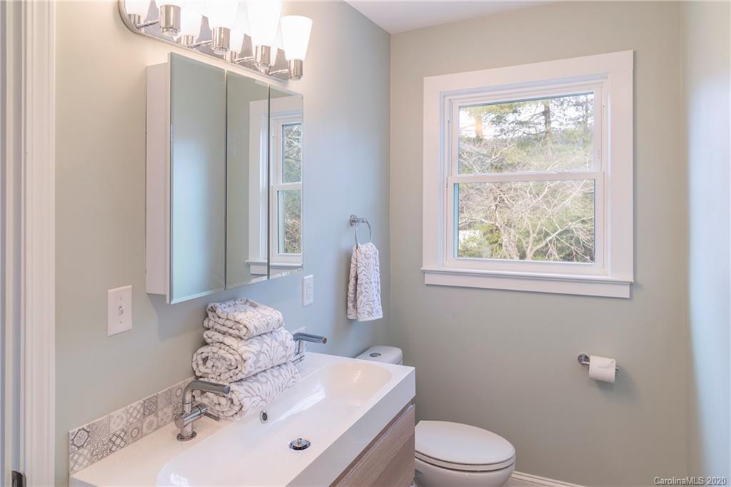5 Beechwood Road Asheville NC 28805
