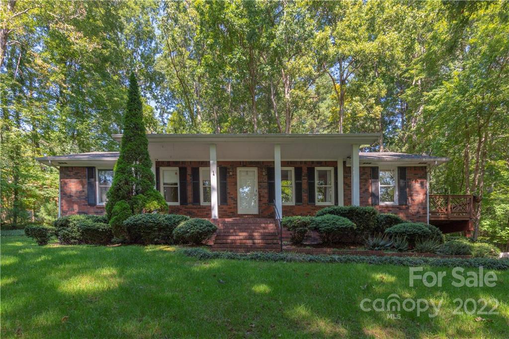 37 Acorn Road Asheville NC 28804