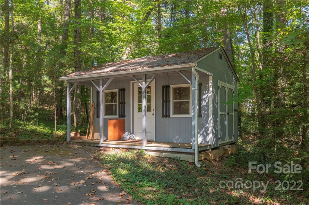 37 Acorn Road Asheville NC 28804