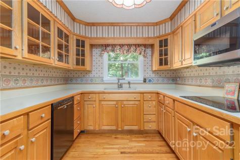 37 Acorn Road Asheville NC 28804