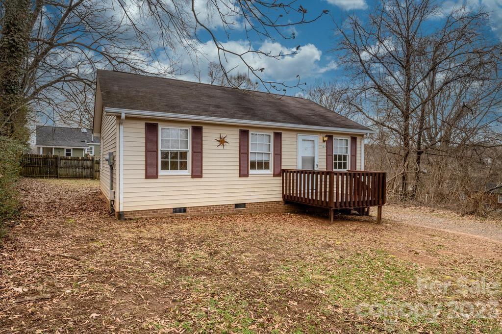183 18th Street NW Hickory NC 28601