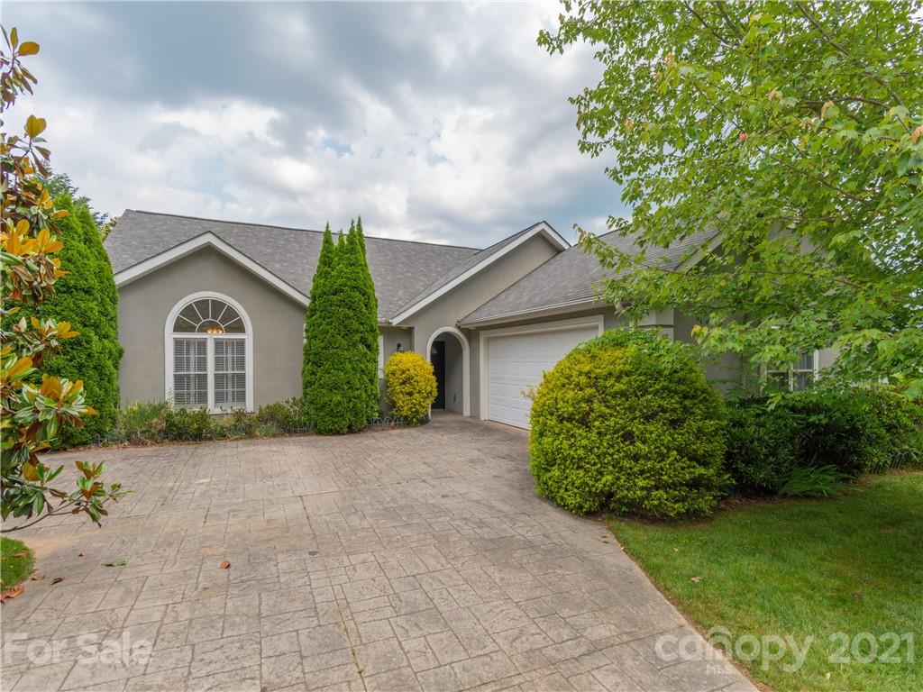 18 Stonebridge Drive Asheville NC 28805