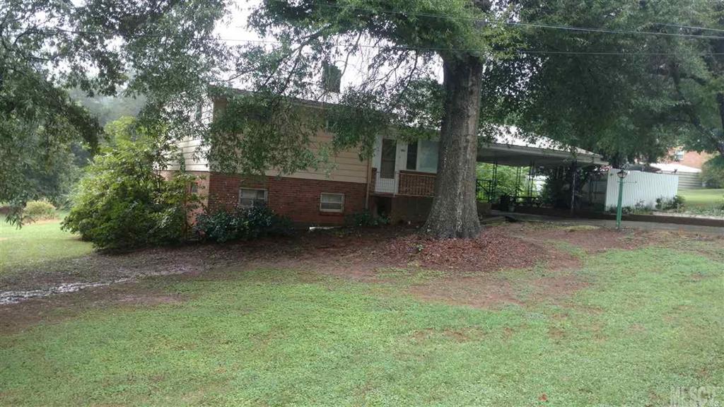 1907 Eckard Avenue Newton NC 28658