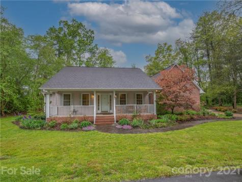 23 Partridge Berry Loop Mills River NC 28759