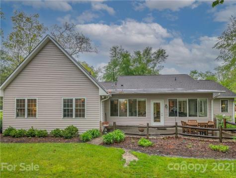 23 Partridge Berry Loop Mills River NC 28759