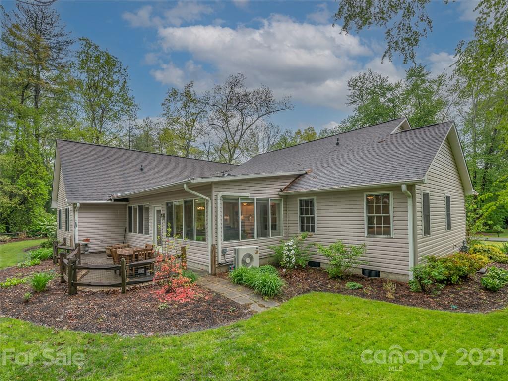 23 Partridge Berry Loop Mills River NC 28759