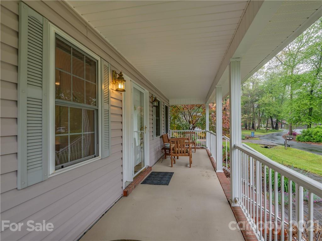 23 Partridge Berry Loop Mills River NC 28759