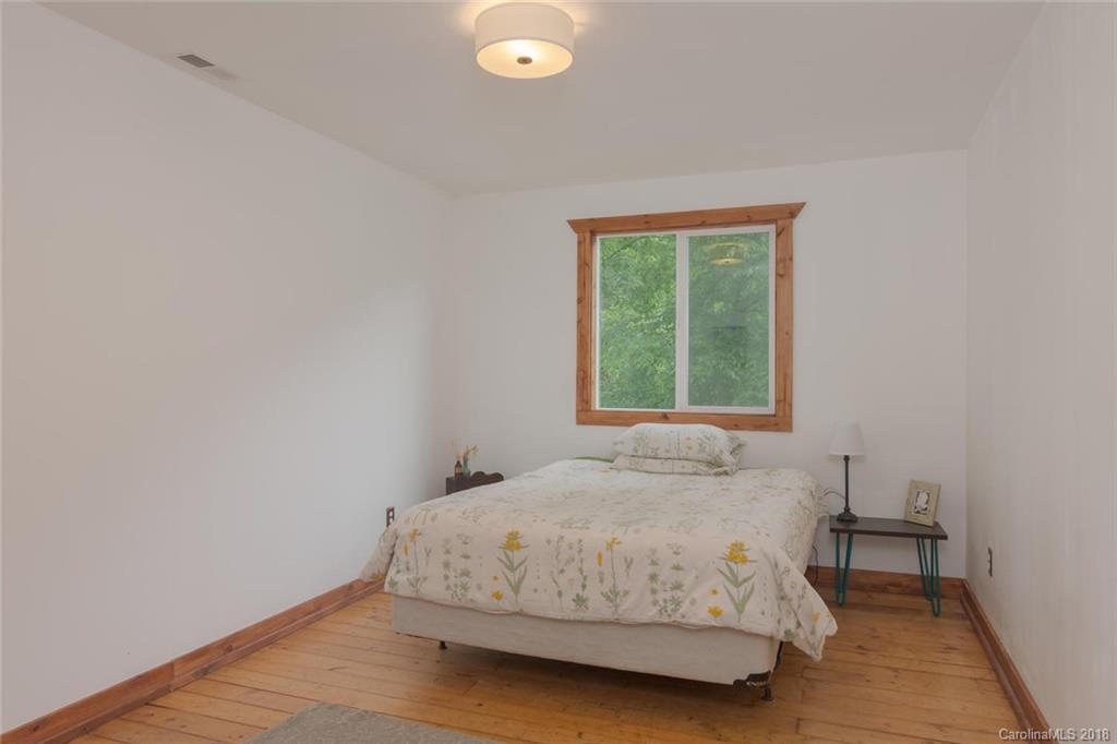 32 Arrowood Road Asheville NC 28806