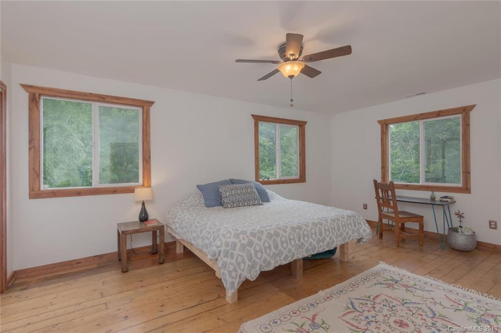 32 Arrowood Road Asheville NC 28806