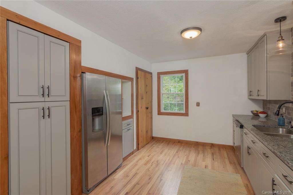 32 Arrowood Road Asheville NC 28806