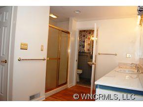 14 Oakwilde Drive Asheville NC 28803