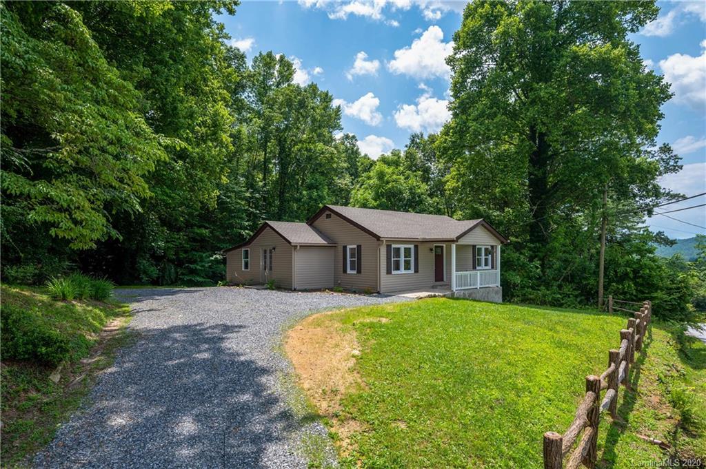 171 Connestee Road Brevard NC 28712