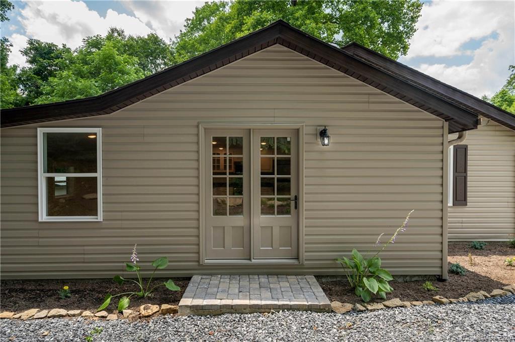 171 Connestee Road Brevard NC 28712