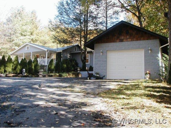 825 Bee Tree Road Swannanoa NC 28778