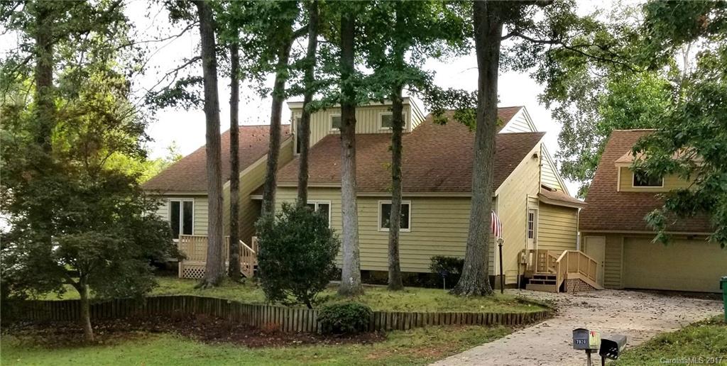 7926 Pawtuckett Road Charlotte NC 28214