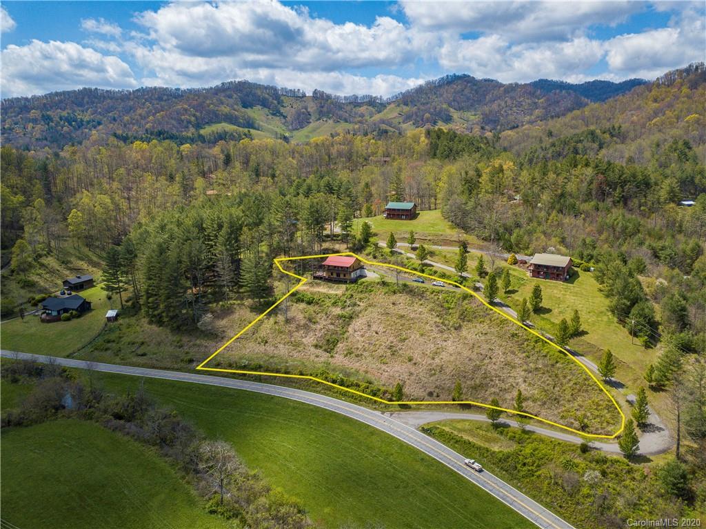 99 Barefoot Cove Burnsville NC 28714