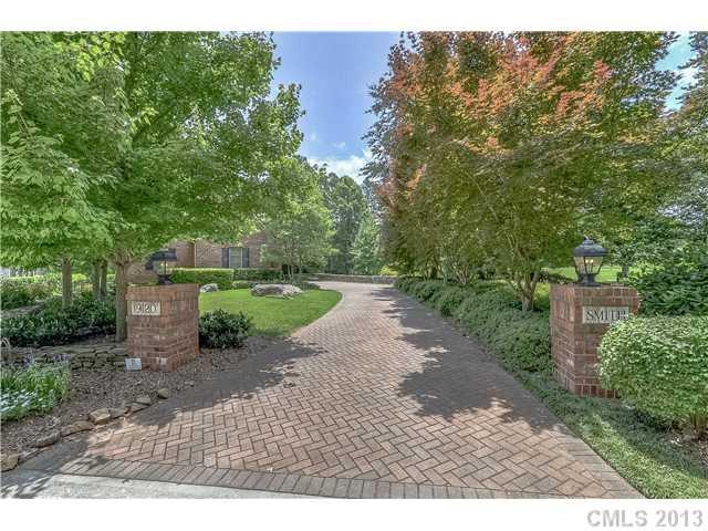 19120 Peninsula Club Drive Cornelius NC 28031