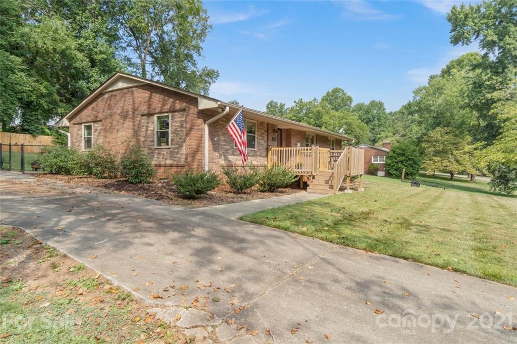 846 Meadow Lane Drive Newton NC 28658