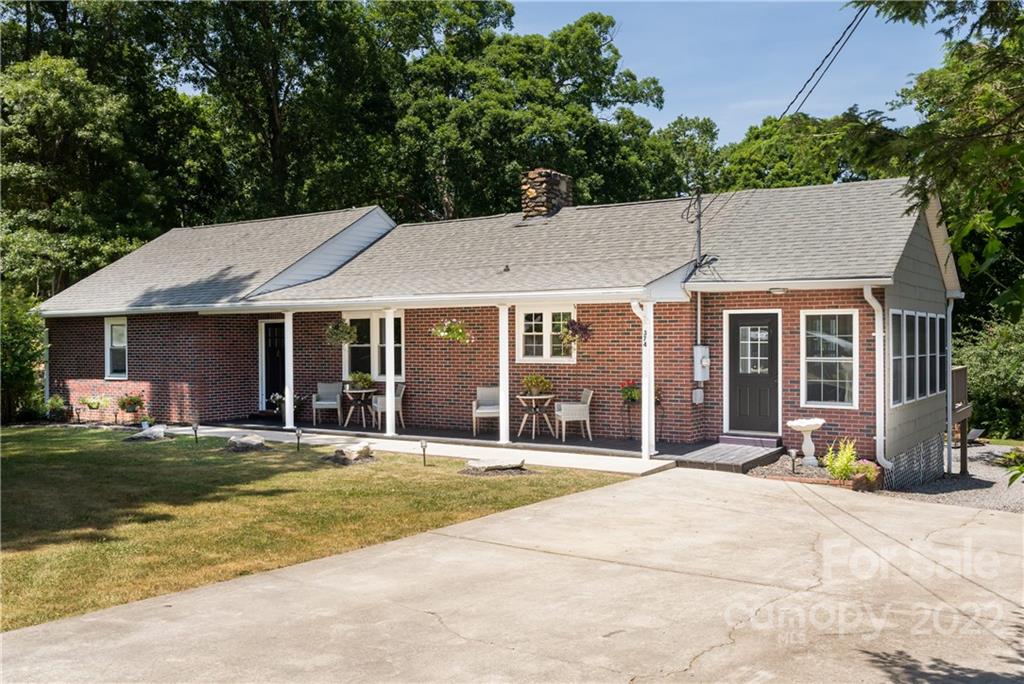 374 Buckeye Cove Road Swannanoa NC 28778