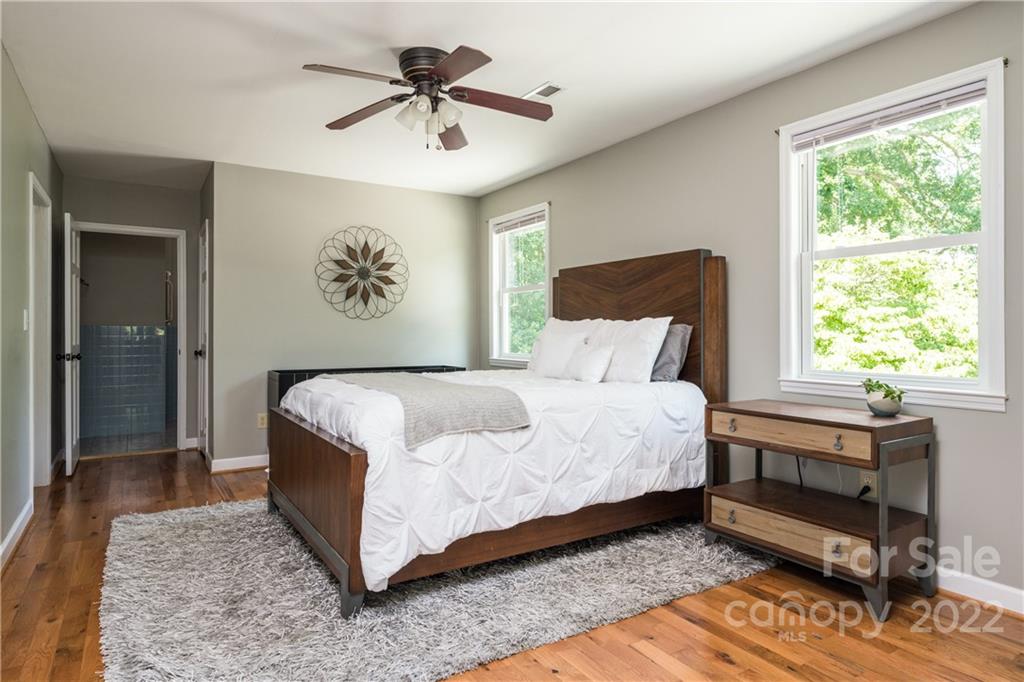 374 Buckeye Cove Road Swannanoa NC 28778