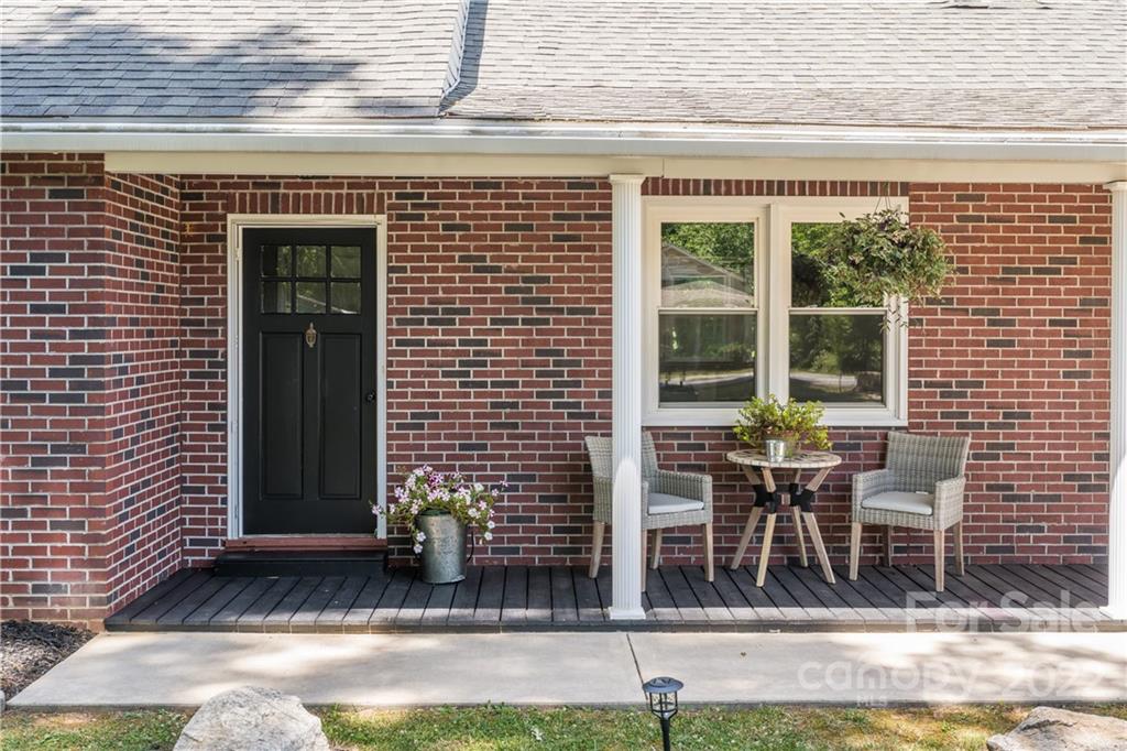 374 Buckeye Cove Road Swannanoa NC 28778