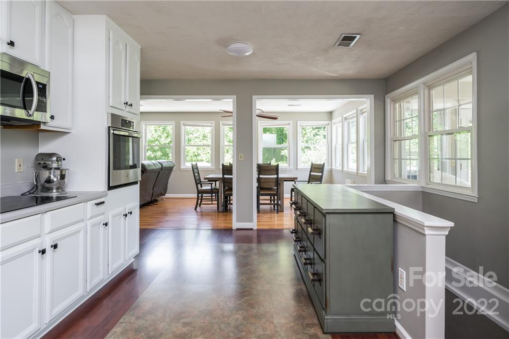374 Buckeye Cove Road Swannanoa NC 28778