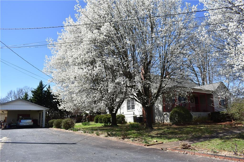 1 Sunnyside Street Granite Falls NC 28630