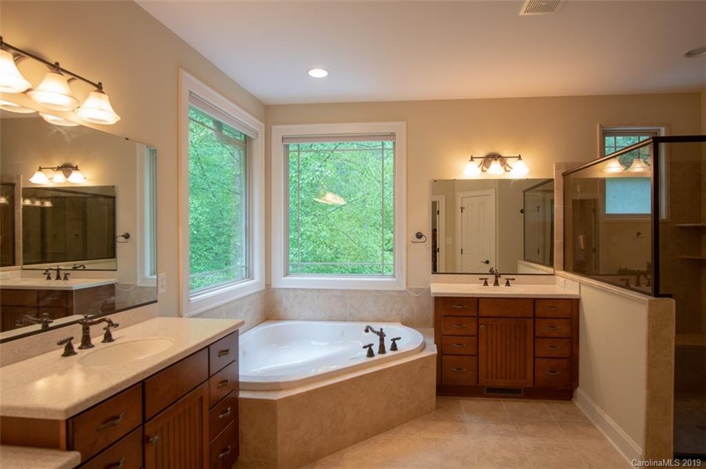 246 Hawks Crest Lane Weaverville NC 28787