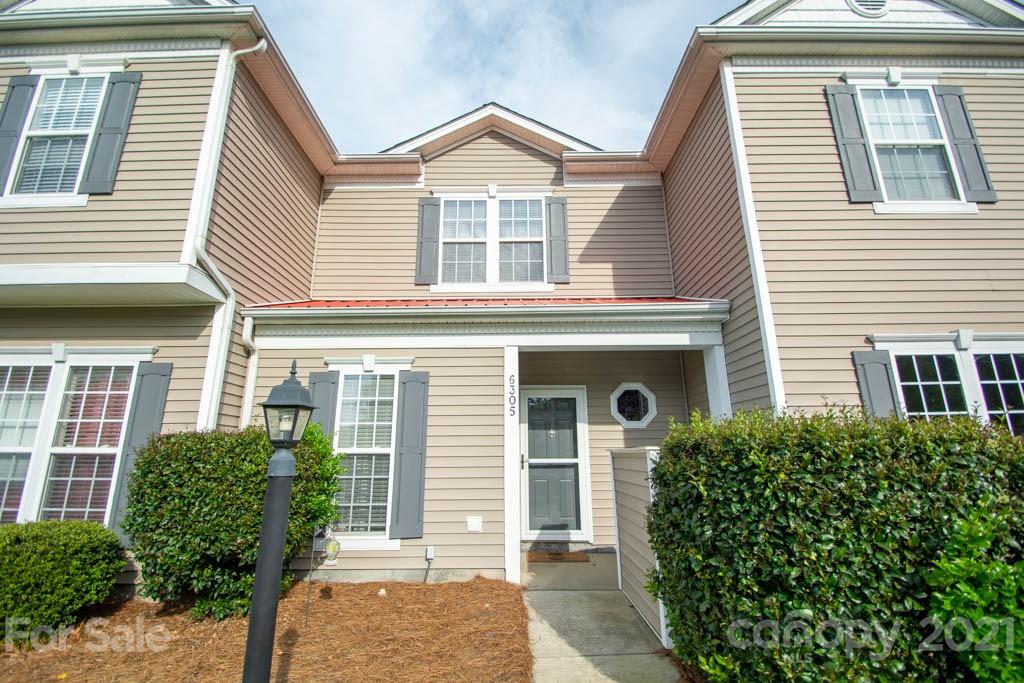 6305 Harrisburg Plaza Harrisburg NC 28075