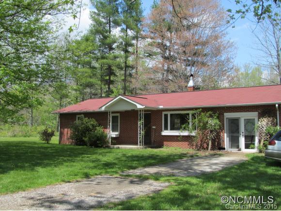 2235 White Oak Road Burnsville NC 28714