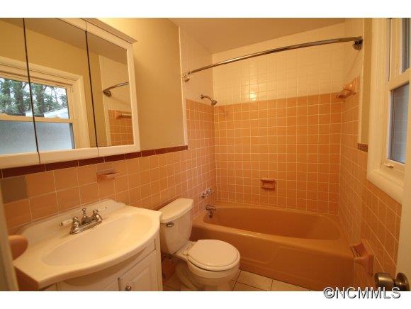 24 Forestdale Drive Asheville NC 28803