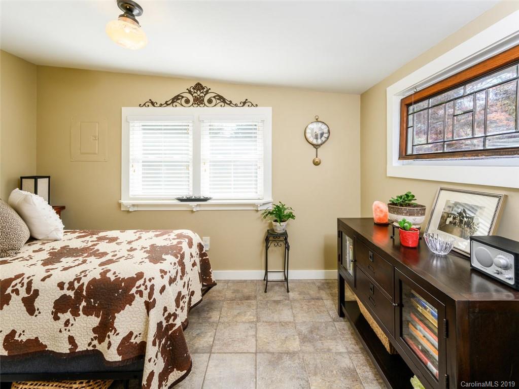 51 Mimosa Circle Asheville NC 28805