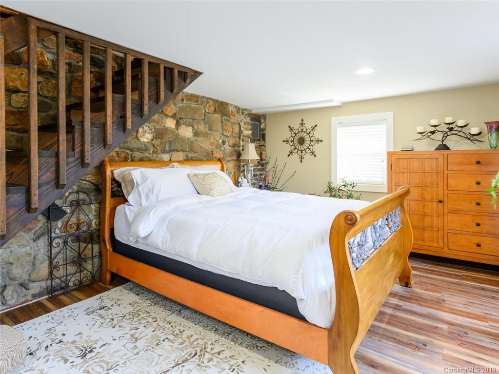51 Mimosa Circle Asheville NC 28805