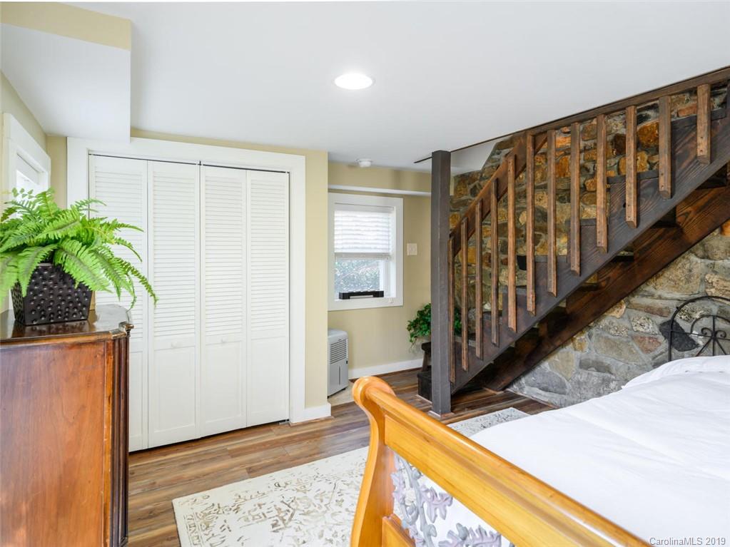 51 Mimosa Circle Asheville NC 28805