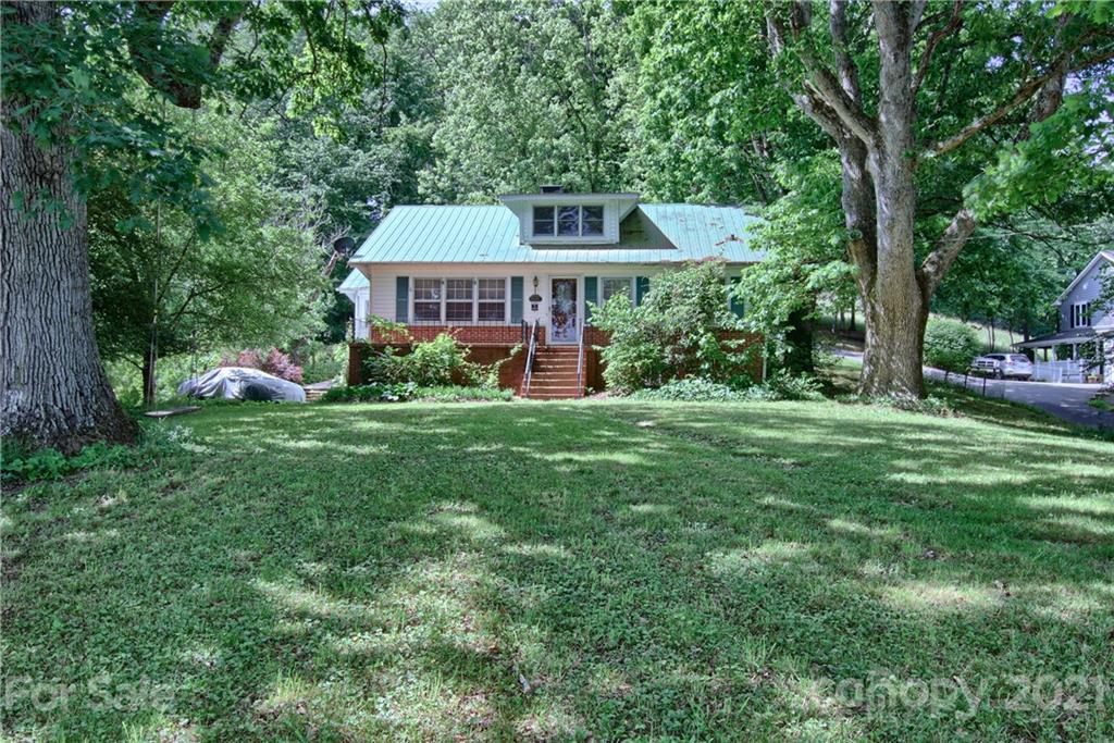 1110 Queentown Road Canton NC 28716