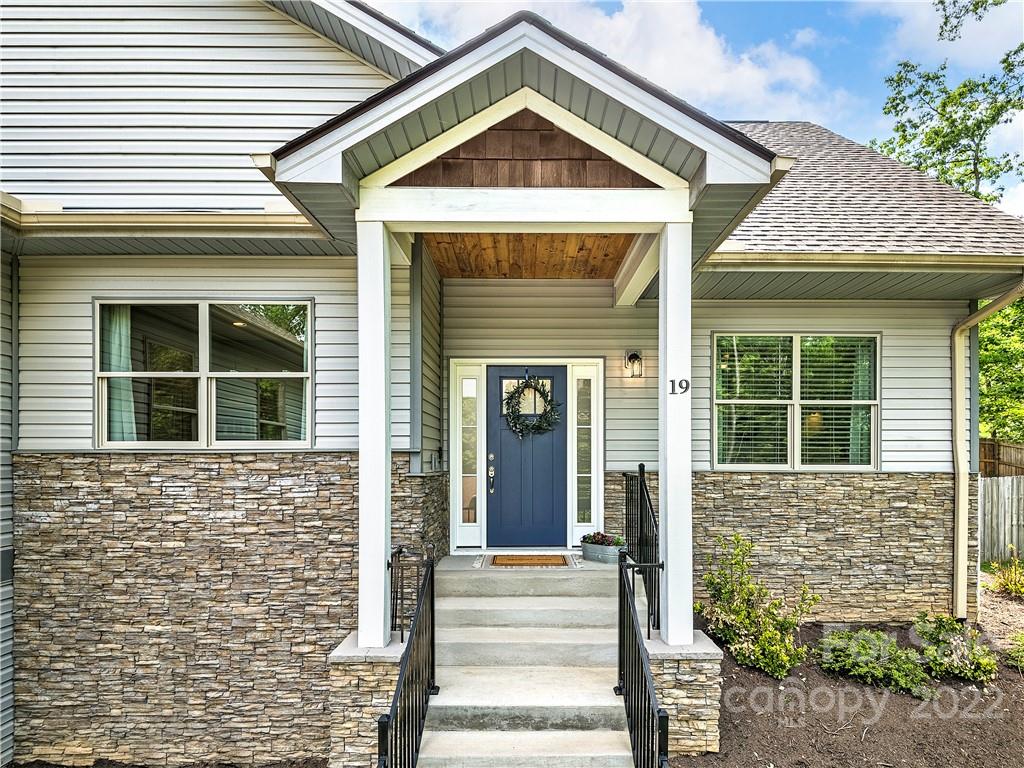 19 Dynasty Lane Candler NC 28715