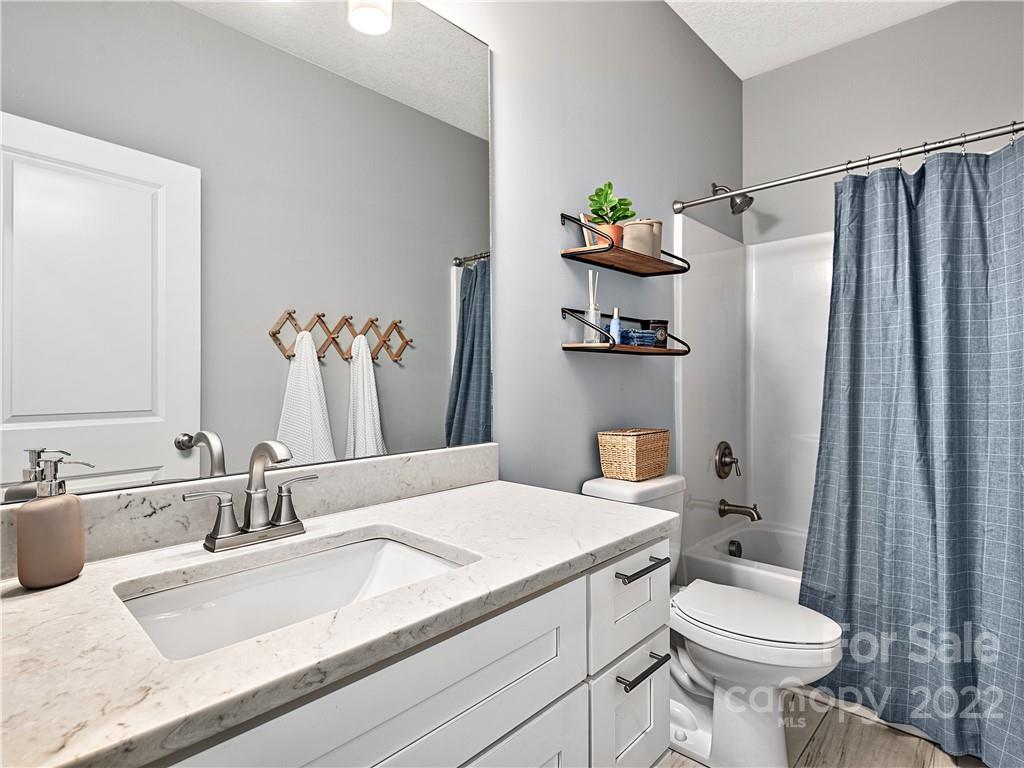 19 Dynasty Lane Candler NC 28715