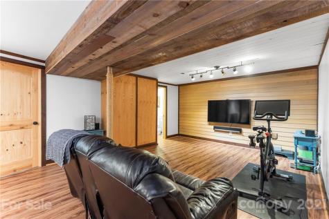 17 Clement Drive Asheville NC 28805