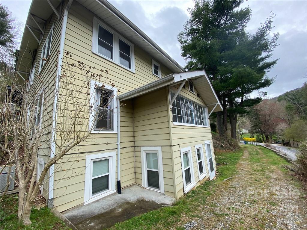 64 Spooks Branch Road Asheville NC 28804