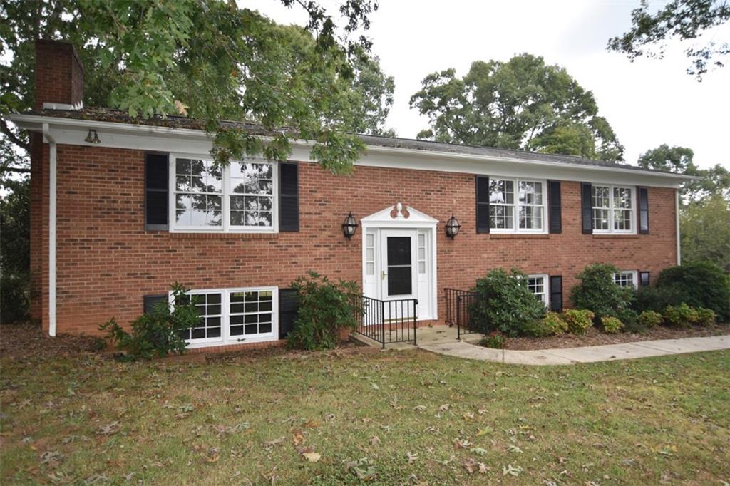 160 Pinecrest Court Taylorsville NC 28681