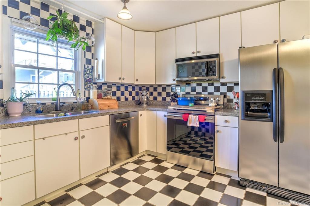3 Waters Road Asheville NC 28805